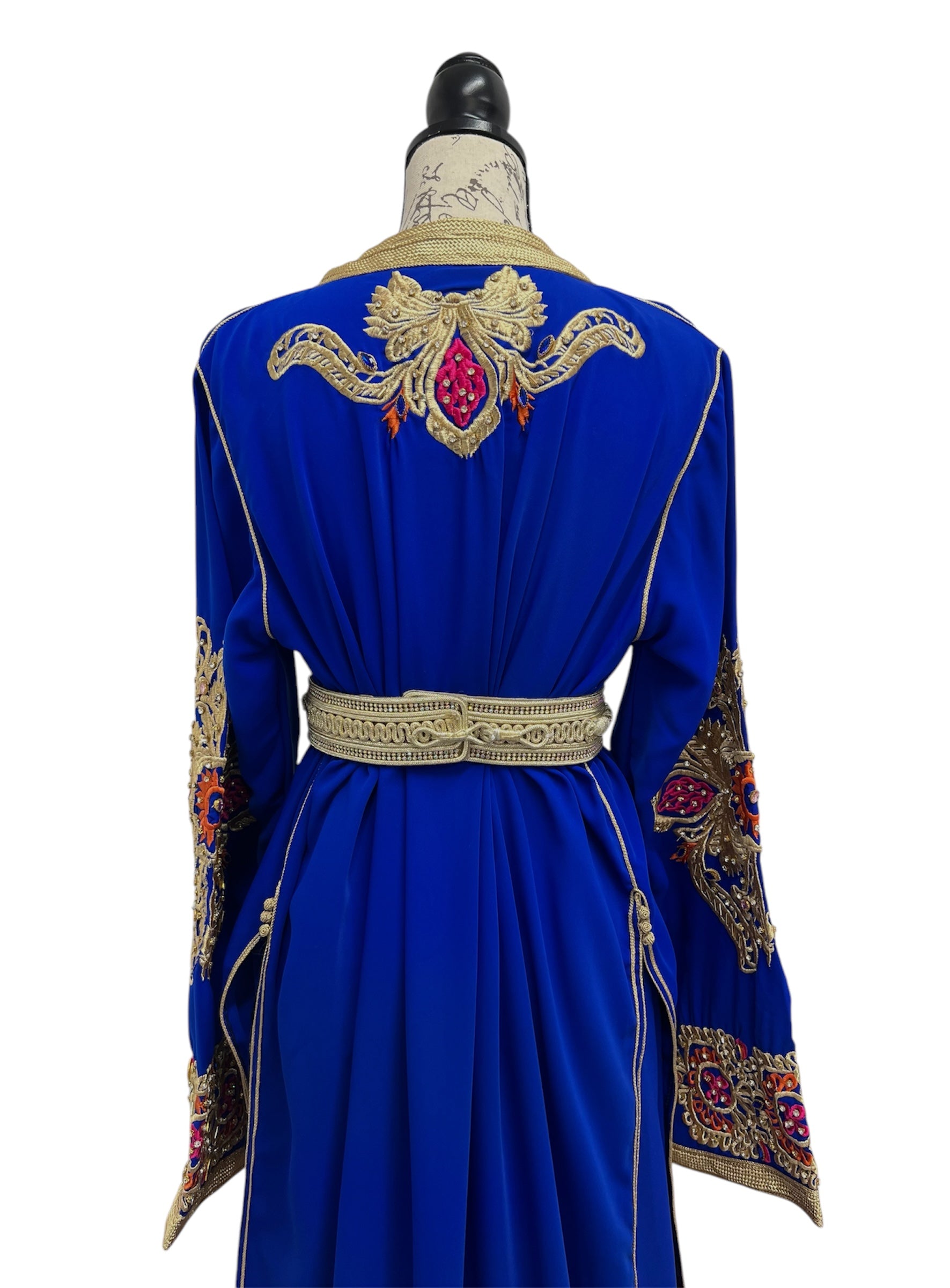 Royal Blue Caftan – Luxury for Every Occasion